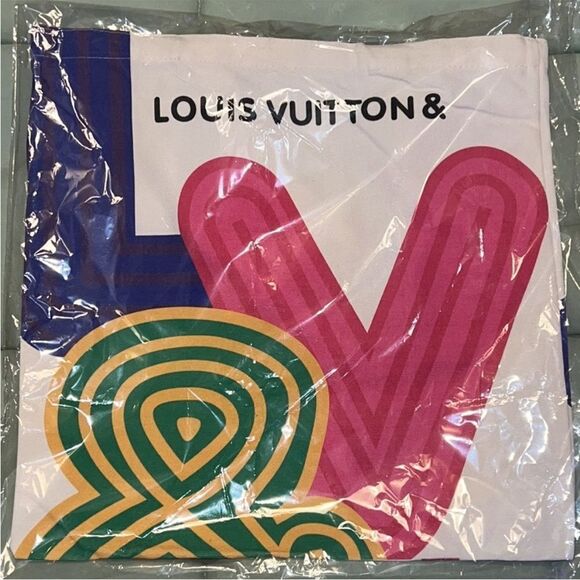 Louis Vuitton Tote 2022 bag New - Picture 6 of 8